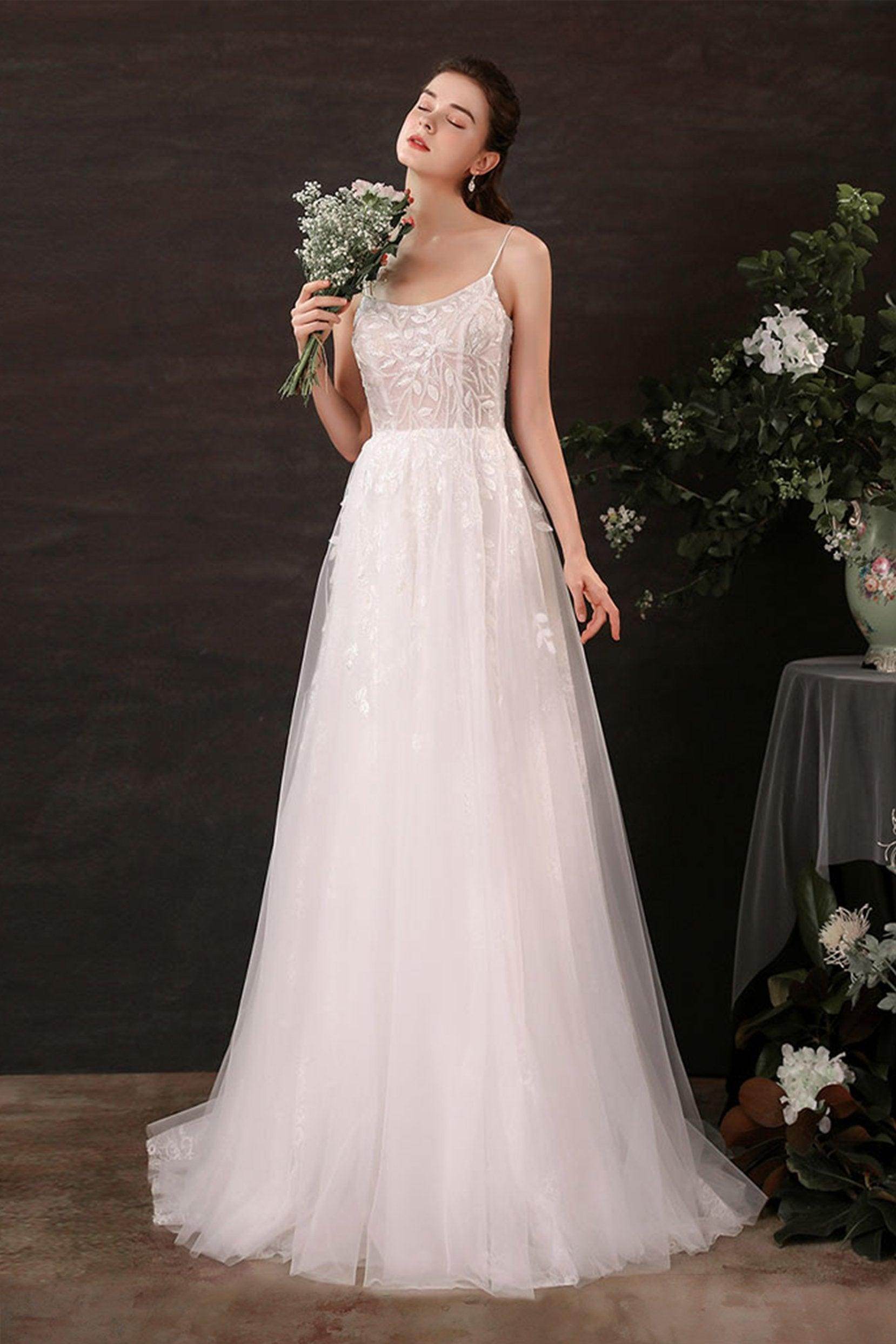 A-Line Sweep-Brush Train Lace Tulle Wedding Dress CW2684 - COCOMELODY
